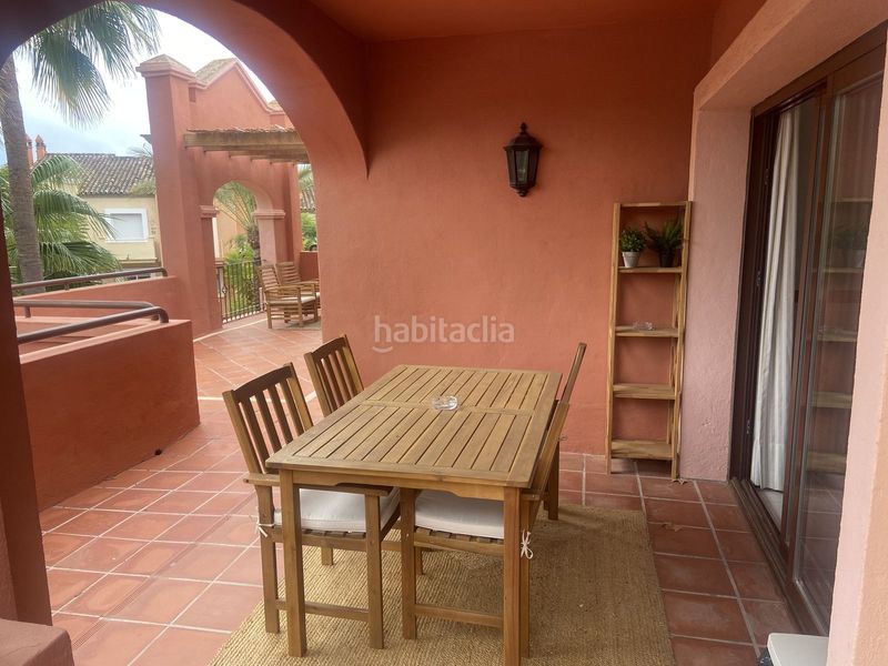 Foto 767f47e1-bbce-42f1-b177-2a07b67a23bb. Apartament amb piscina a La Dama de Noche - La Alzambra Marbella