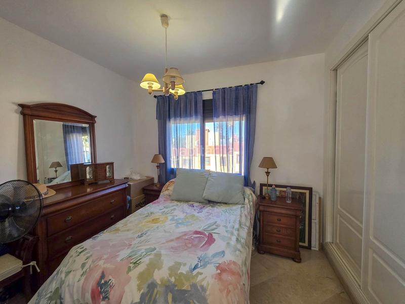 Foto 34593bd8-75db-497f-b2ce-1f8e54edae66. Reihenhaus in n-340 147 in Puerto de la Duquesa Manilva