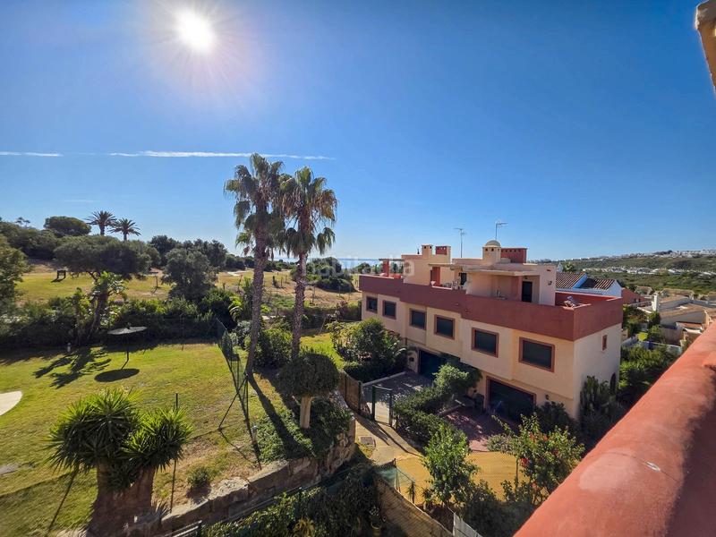 Foto 7ab53fcb-069d-488b-86c6-a83326fa3d40. Reihenhaus in n-340 147 in Puerto de la Duquesa Manilva