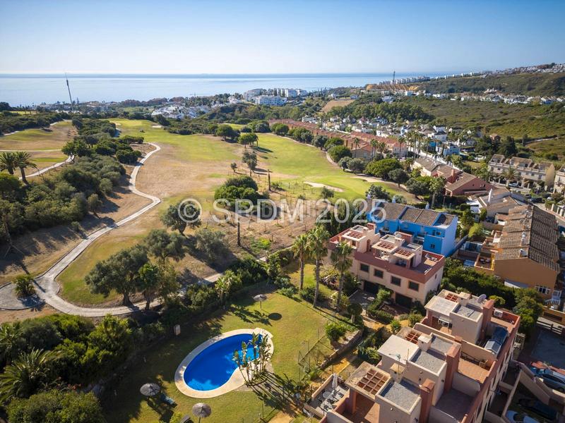 Foto e9f90809-1ae8-47bc-9321-c79bf2dc3931. Reihenhaus in n-340 147 in Puerto de la Duquesa Manilva