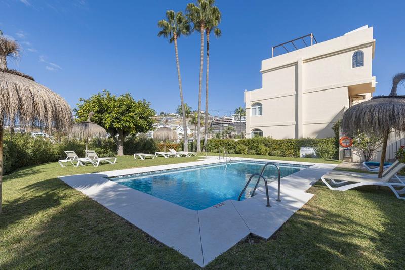 Foto 0ea150a3-da37-49b0-92b4-e713a8ae8153. Dachwohnung in avenida tomás pascual 22 in La Quinta Benahavís