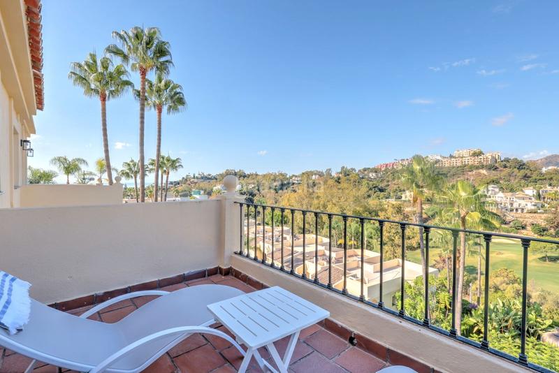 Foto 27cf3a13-1b9e-4098-a2af-7e8119e2954b. Dachwohnung in avenida tomás pascual 22 in La Quinta Benahavís