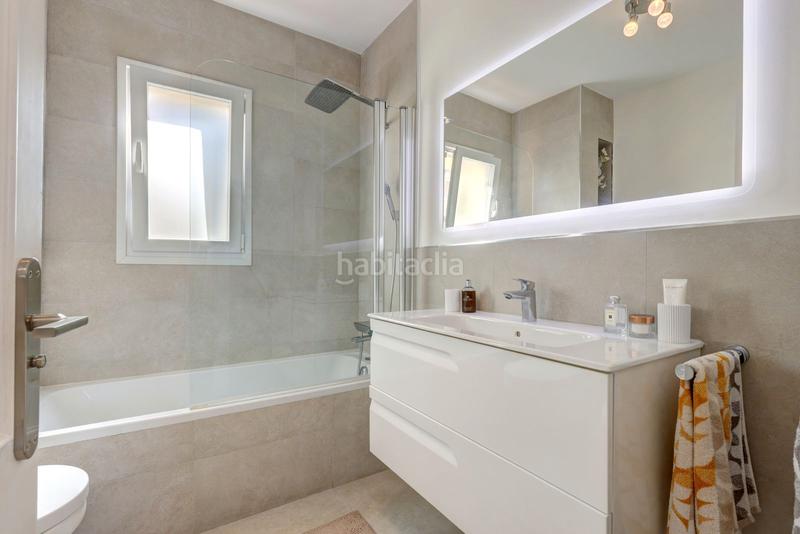 Foto debfc000-f071-4032-bb07-b32b539f3105. Dachwohnung in avenida tomás pascual 22 in La Quinta Benahavís