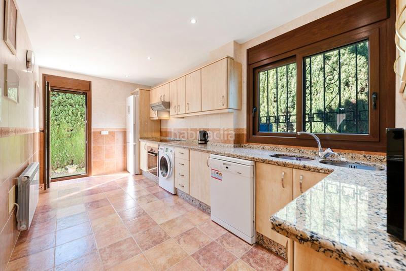 Foto 295e0f9a-20f1-4eca-8a6e-4052a402a68b. Miete chalet in n/a in Carmona