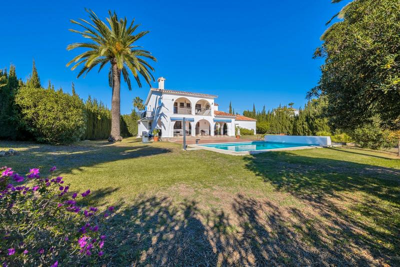 Foto 61d0a458-c9b1-49df-85ee-babe0b5befb6. Miete chalet in n/a in Carmona