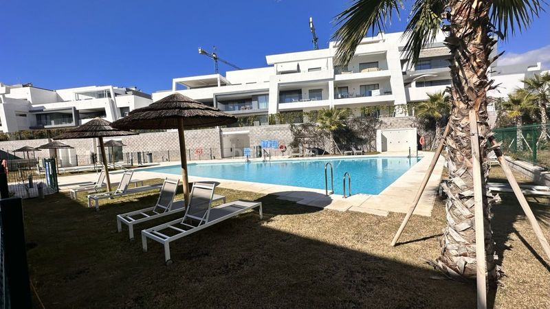 Foto 71ea319d-0702-4276-943b-f9f3ad2707be. Miete etagenwohnung in avenida parque selwo s/n in Estepona