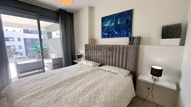 Foto dd994790-bc57-4b31-8bf9-866372046a6a. Miete etagenwohnung in avenida parque selwo s/n in Estepona