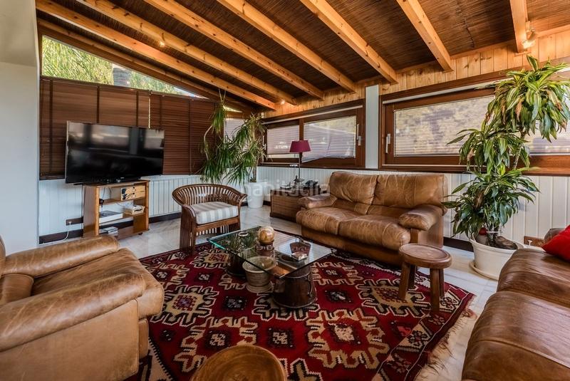 Foto 517bc843-1fd5-42f5-9da7-c5ea4ee49698. Chalet in calle londres s/n in Las Brisas Marbella