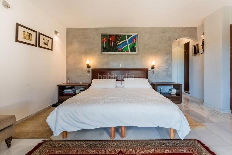 Foto b0473962-5520-4078-b02b-8c2acad6ae95. Chalet in calle londres s/n in Las Brisas Marbella