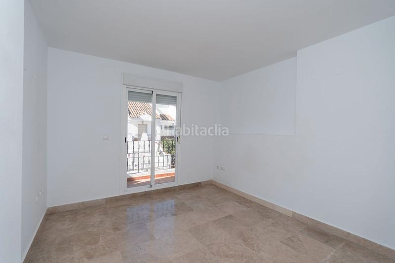 Foto c467af8d-ef09-42fa-bf4e-58fed7c84961. Casa adosada en plaza de cibeles 363 gran potencial de reforma en casa adosada con jardín en los naranjos, nueva andalucía en Marbella