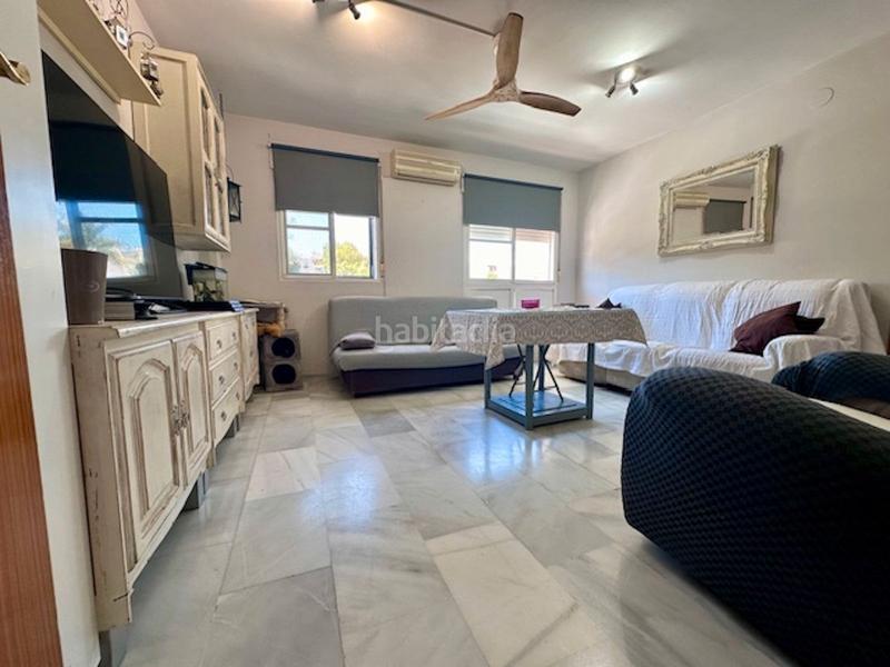 Foto eac8b66e-4c8d-439f-a06b-bf0c472fd86a. Pis a avenida de barcelona 8 a Nueva Alcántara Marbella