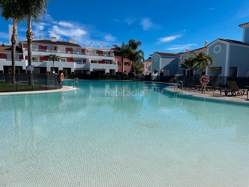 Foto 658fc7d0-0f10-461c-b360-9b9a867d9f64. Appartement dans calle benalauria 11 dans La Concha - Resina Golf Estepona