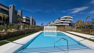 Appartement à Avenida de la resina 105. Exclusivo bajo de esquina con jardín y club social en la nueva m