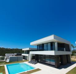 Miete Chalet in Puerto de la Duquesa. ?? espectacular villa de diseño moderno en la duquesa con piscin