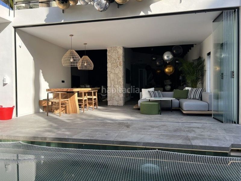Foto 3b855fb7-8424-41d3-ae31-78b8ed022763. Alquiler chalet en avenida josé banús 32 diseño vanguardista y ecológico con spa privado en Puerto Banús en Marbella