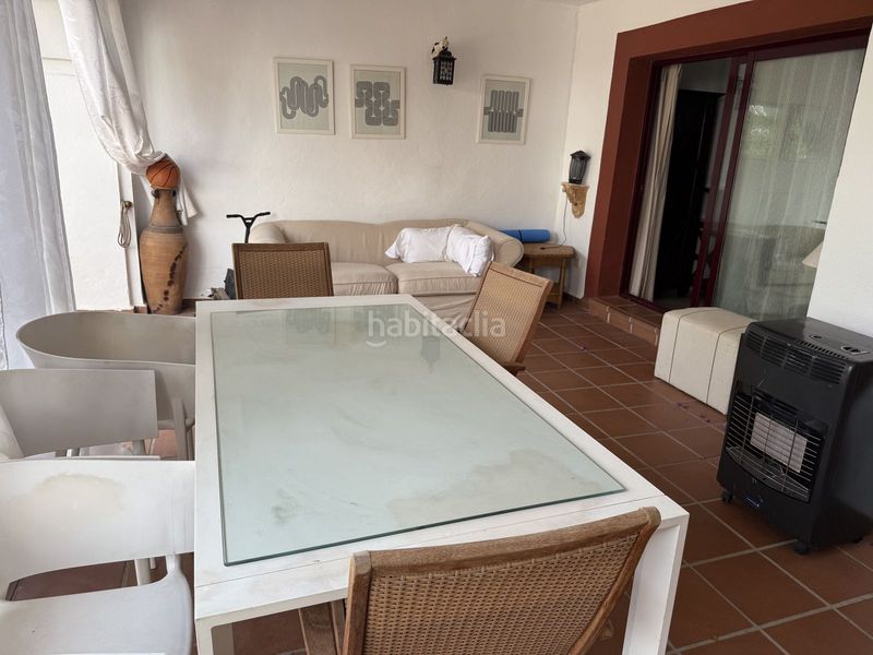 Foto fb8c0e39-979b-4b6d-9cc0-4566099f3a88. Etagenwohnung in avenida marqués del duero 82 in San Pedro de Alcántara Pueblo Marbella