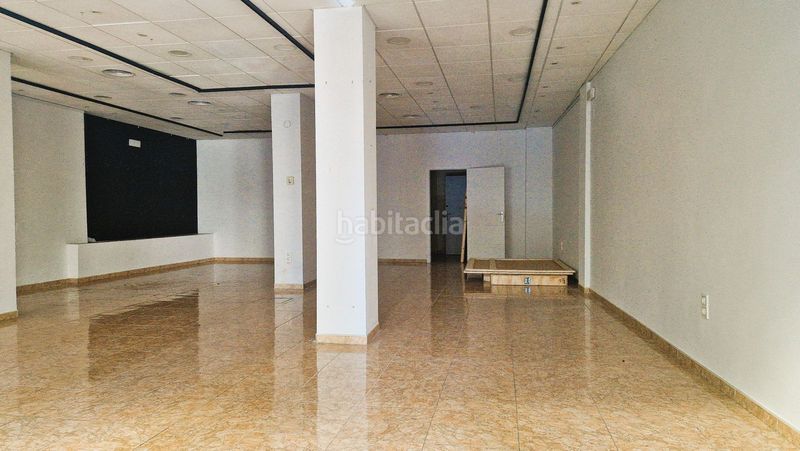 Foto 232ab4a4-204d-42c1-bde9-9a19c89b2e20. Alquiler local comercial en avenida mercado 12 local comercial de gran visibilidad en el centro en Marbella