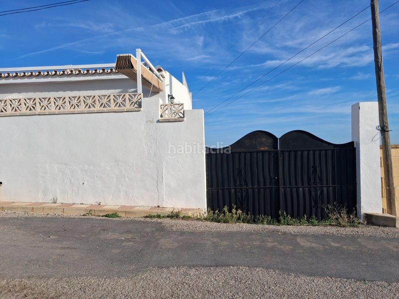 Foto 1d3be330-9f5a-4413-bee7-615dc7f1e5a5. Chalet ?? casa con gran parcela y piscina de 20 metros : inversión con alto potencial en Marbella