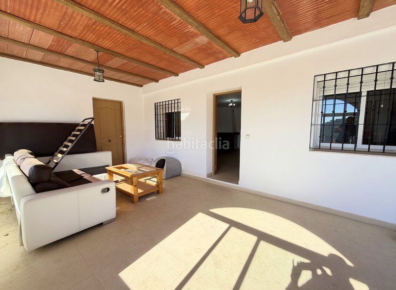 Foto 74d421db-2ce3-4060-b08e-73301bb36423. Casa amb piscina a Centro Estepona