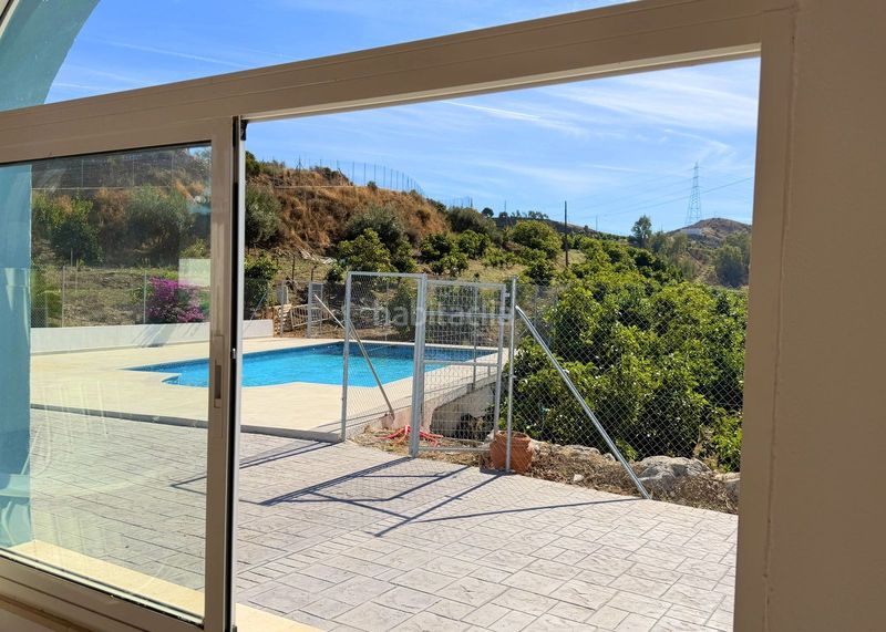 Foto ad662abe-109d-4aab-bace-9da80b2e08da. Casa amb piscina a Centro Estepona