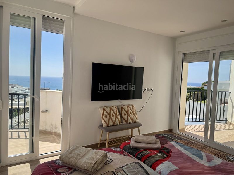 Foto 8a1b15de-6cee-4041-bfbd-dfb9d402c3e0. Chalet mit parking pool in Parque Central Estepona