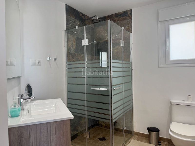 Foto eecdf4d8-365b-471d-addf-577c95e708b8. Chalet mit parking pool in Parque Central Estepona