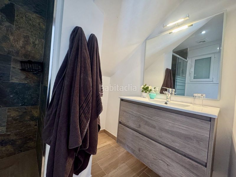 Foto f99b7e9a-6ee7-4ef9-ac9f-2c99d64de768. Chalet mit parking pool in Parque Central Estepona