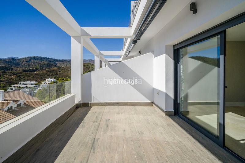 Foto 36f2b4bd-5b04-46f4-b3ab-eef31fcef00f. Dúplex amb piscina a La Concha - Resina Golf Estepona