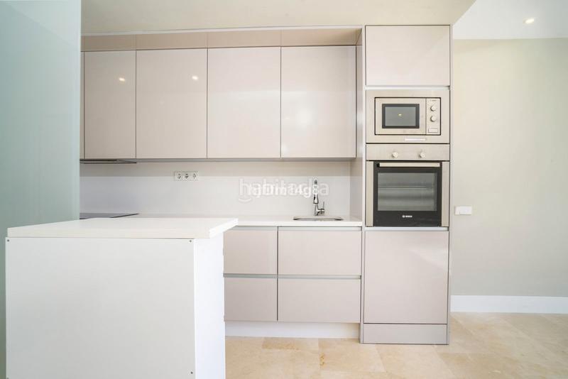 Foto b6f87a02-31d5-43f2-932e-3aa5bbbd5f92. Dúplex amb piscina a La Concha - Resina Golf Estepona