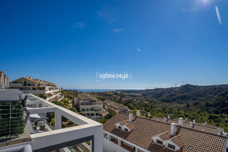 Foto f1455a06-100e-4d42-b7b1-d94b88d872d5. Dúplex amb piscina a La Concha - Resina Golf Estepona