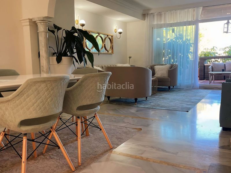 Foto 64ae2521-ac10-4516-8308-21cfd3a6a7e6. Pis amb aparcament piscina a Las Brisas Marbella