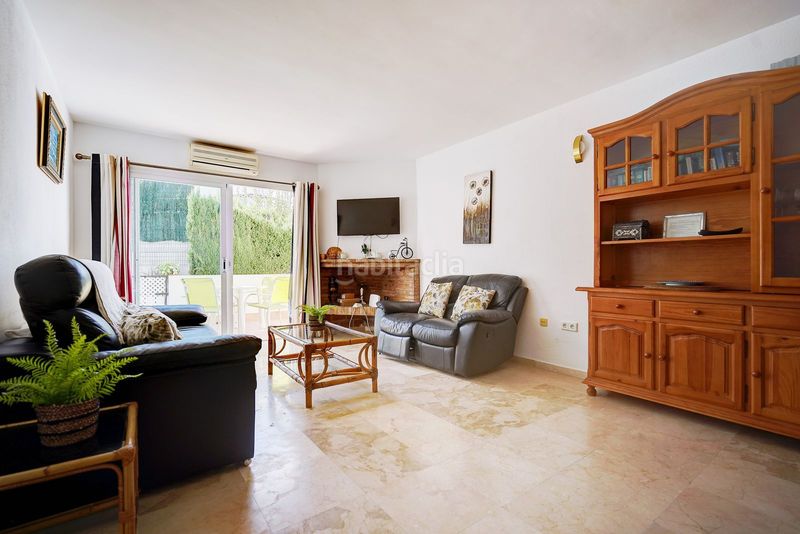 Foto 39f4c04b-36a1-41b5-a76b-12f665d23de8. Casa adossada amb piscina a Bello Horizonte - Lindasol Marbella
