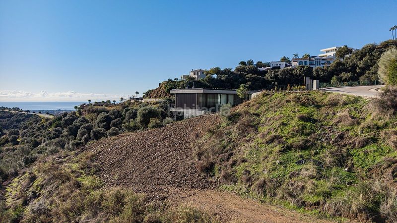 Foto 967c8ca6-211d-4ba7-8068-44b2a6a02f91. Terreno residencial ?? monte mayor: parcela premium con vistas panorámicas al mar y proyecto de villa en Benahavís