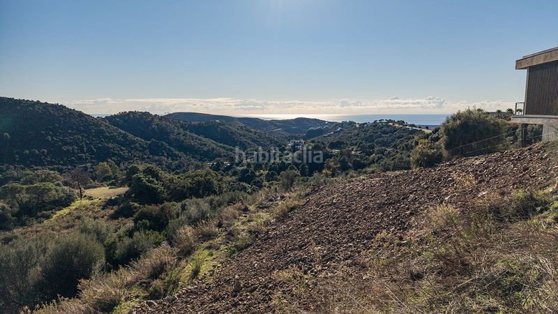 Foto c3af77de-6512-45eb-87d5-fb13b3693a0f. Terreno residencial ?? monte mayor: parcela premium con vistas panorámicas al mar y proyecto de villa en Benahavís