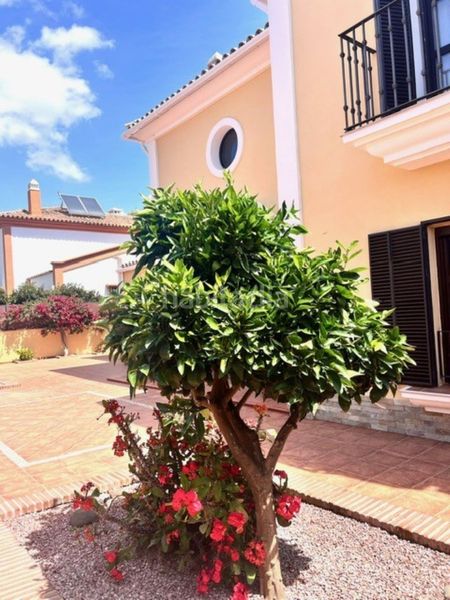 Foto 5c6a51b9-0f04-4933-b9ae-07ba37c1d4e0. Xalet amb piscina a Guadalmina Alta Marbella
