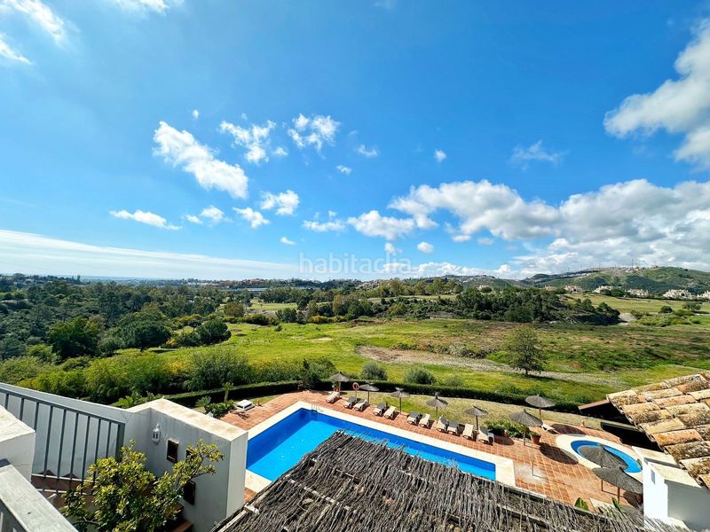 Foto 01bc7258-d57e-471f-a963-bf482c7fe307. Àtic amb piscina a El Madroñal Benahavís