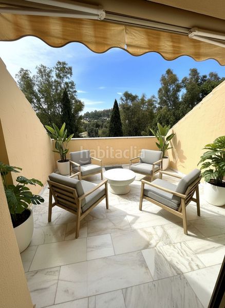 Foto feacfea1-c8af-47a9-8c61-9f82d0e7fbff. Dúplex amb piscina a Los Naranjos Marbella