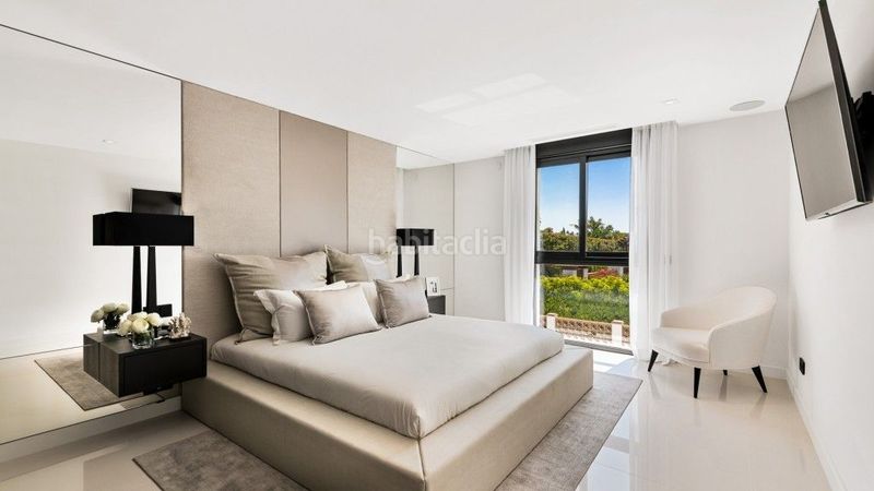 Foto f33635e0-3c56-46cd-ad6e-870c6cfaa70a. Chalet espectacular chalet en primera línea de golf - nueva andalucía in Marbella