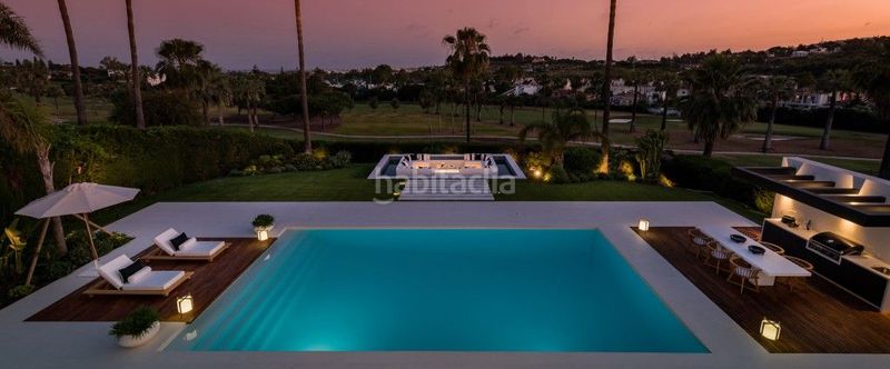Foto f3d57438-a912-429f-b373-e8cc75911719. Chalet espectacular chalet en primera línea de golf - nueva andalucía in Marbella