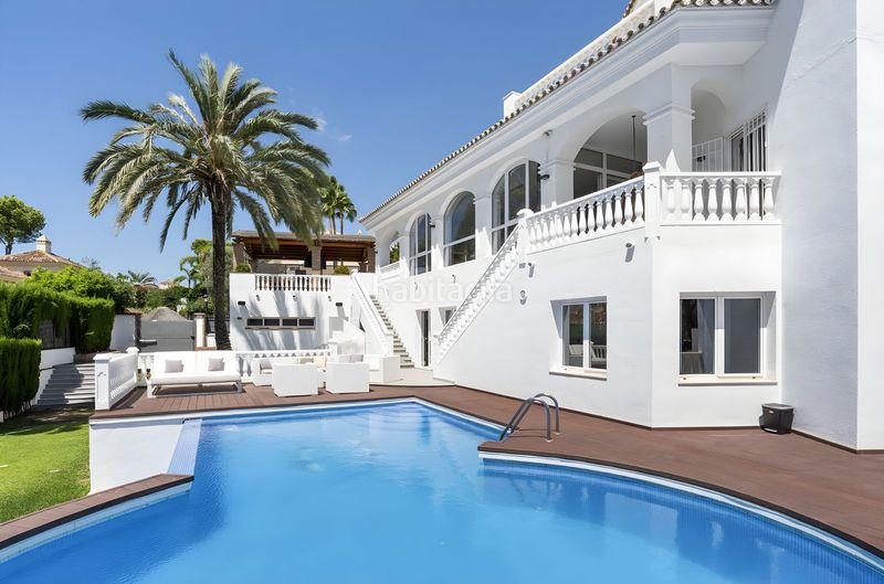 Foto b2876d64-3ef4-4d55-b438-70eb873fd966. Xalet amb piscina a Santa María Marbella