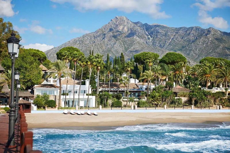 Foto d695fc38-6a79-4d2c-a28e-b5b1b90f46f0. Monolocale in avenida duque de ahumada 10 in Playa Bajadilla - Puertos Marbella