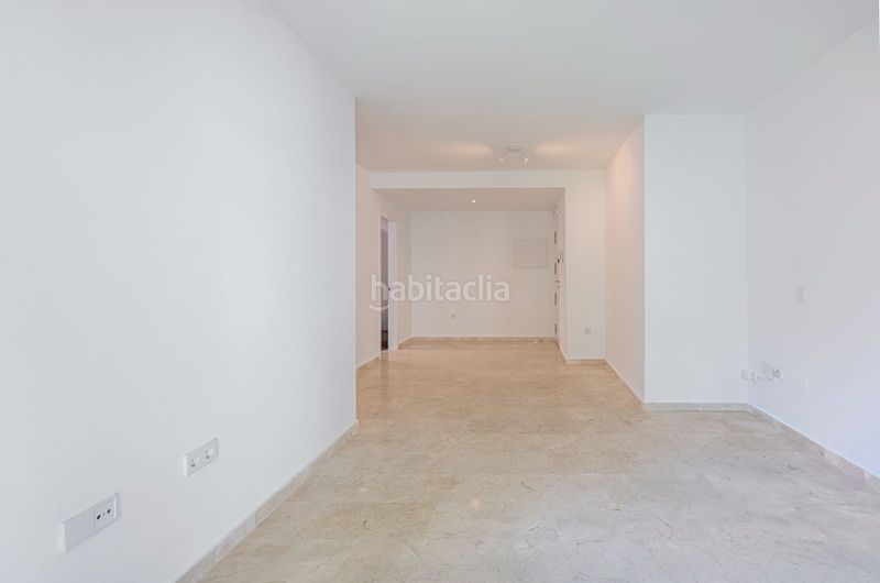 Foto ca389186-33bb-48b4-93e8-c98b1c332641. Pis amb piscina a Cancelada Estepona