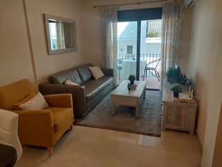 Duplex à Benahavís pueblo. Dúplex en excelente estado con terraza privada en el corazón de