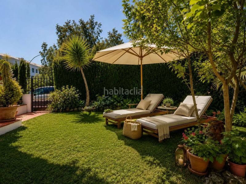 Foto b310c870-39b4-4805-8442-0e90f9814698. Casa adosada en calle aloe 14 exclusiva casa adosada de esquina con amplio jardín privado en la nueva milla de oro, en Estepona