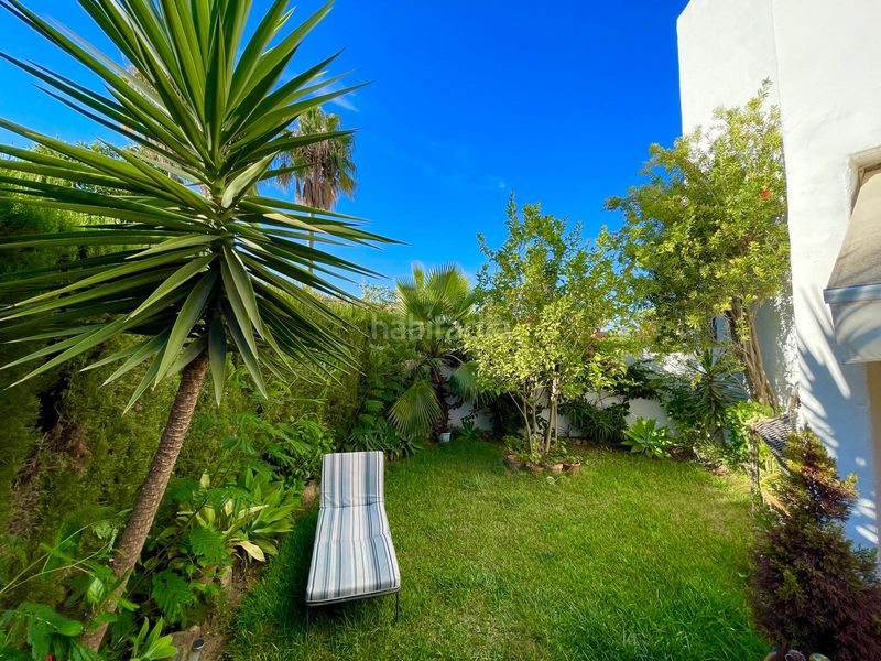 Foto c3531cc6-5460-44f6-ad8e-db93456c3940. Casa adosada en calle aloe 14 exclusiva casa adosada de esquina con amplio jardín privado en la nueva milla de oro, en Estepona