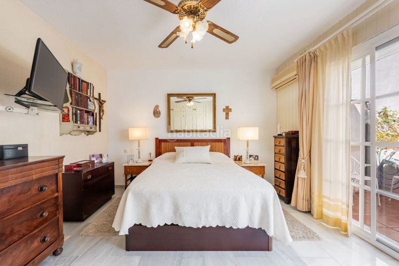 Foto e0fa0cba-a7ad-41ca-a7a5-bc2c81caab5a. Casa adosada en calle aloe 14 exclusiva casa adosada de esquina con amplio jardín privado en la nueva milla de oro, en Estepona