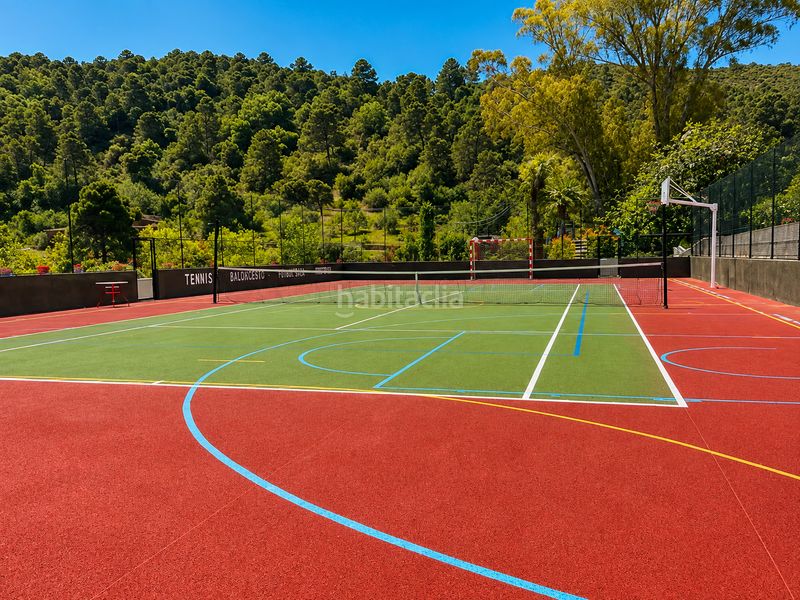 Foto 14e79c9a-98fd-40b5-ad49-1fc86a7e177f. Alquiler apartamento en avenida de andalucia 40 estudio dúplex con gran terraza privada pueblo en Benahavís