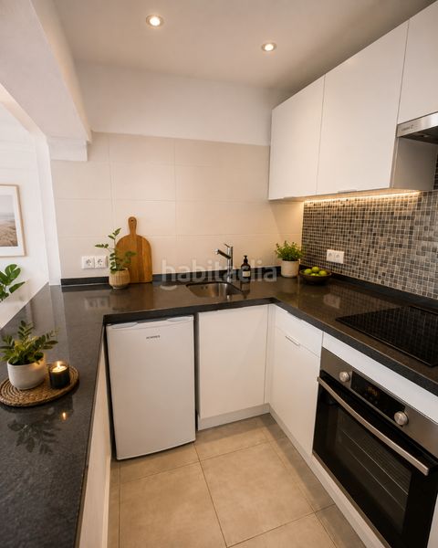 Foto e0d2e6f8-6b07-47ba-870d-4dff72c1f731. Alquiler apartamento en avenida de andalucia 40 estudio dúplex con gran terraza privada pueblo en Benahavís