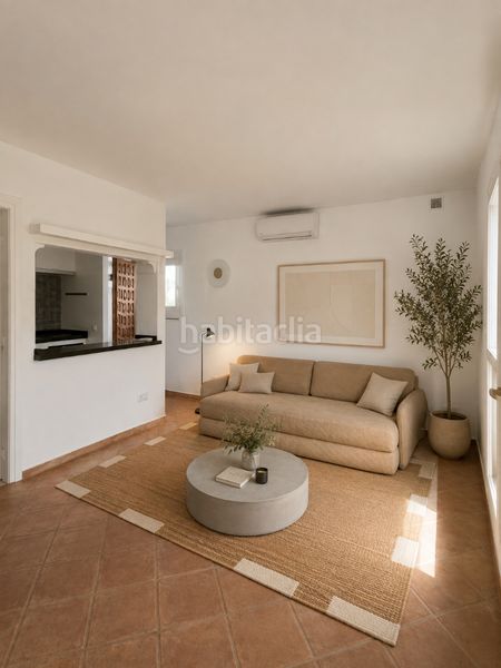 Foto f81ca1a2-b451-471a-8931-87f402a823b1. Alquiler apartamento en avenida de andalucia 40 estudio dúplex con gran terraza privada pueblo en Benahavís