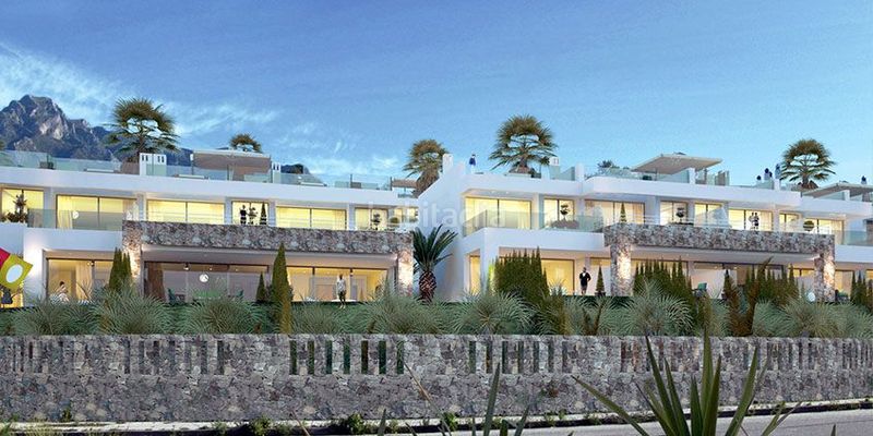 Foto c16dea79-74f0-4416-a767-32eba2275175. Affitto chalet in calle cecilia böhl de faber 13 in Marbella